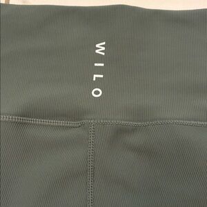 Wilo Ribbed Green Legging Sz M